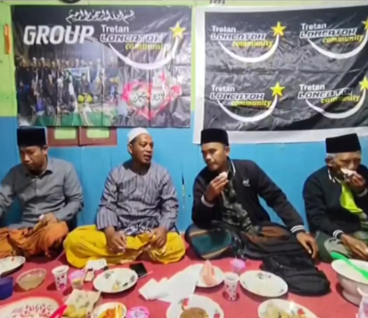 Penuh Khidmat! Tretan Loncatoh Community Gelar Rutinan Sekaligus Peringati Maulid Nabi di Sampang