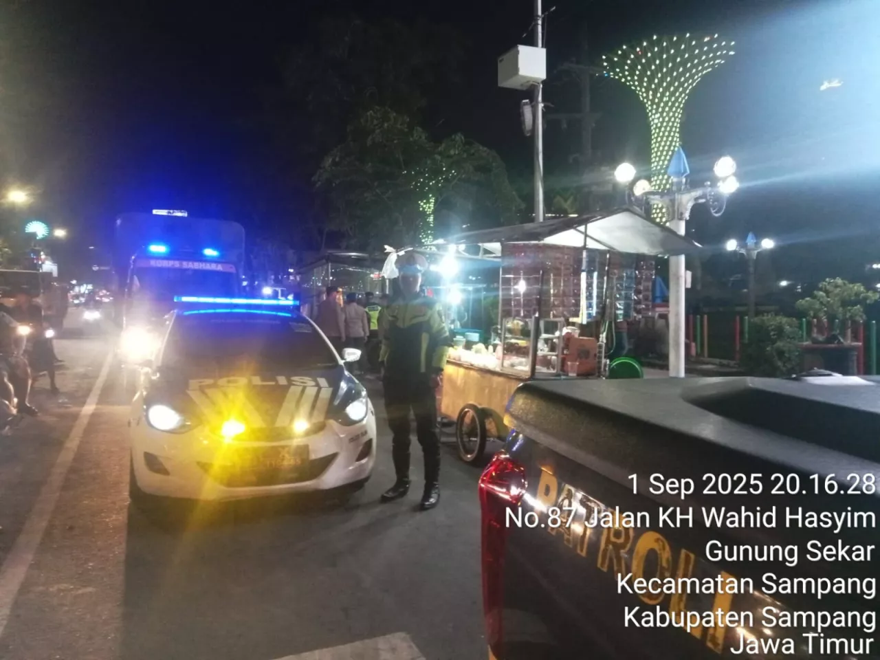Satlantas Polres Sampang Gelar Patroli Blue Light Skala Besar untuk Tekan Kejahatan 3C
