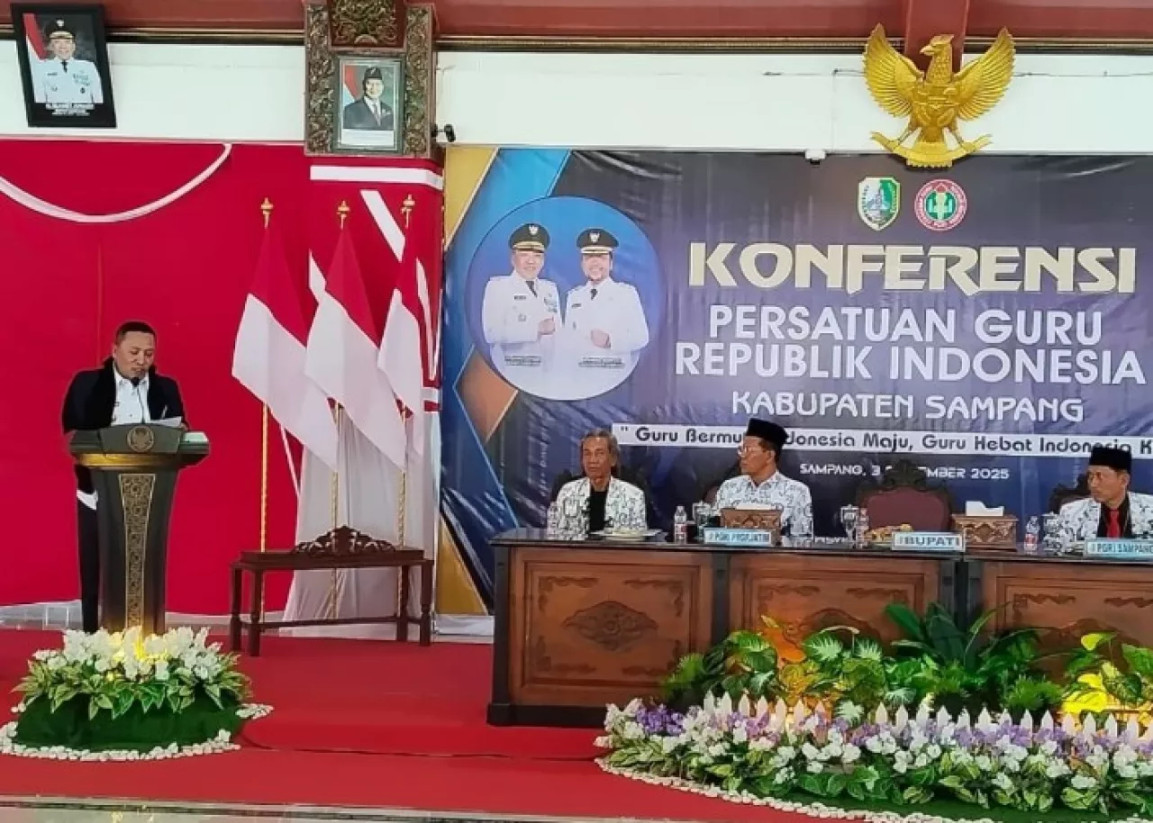 Bupati Sampang Tekankan Peran Guru dalam Konferensi PGRI untuk Wujudkan Indonesia Emas