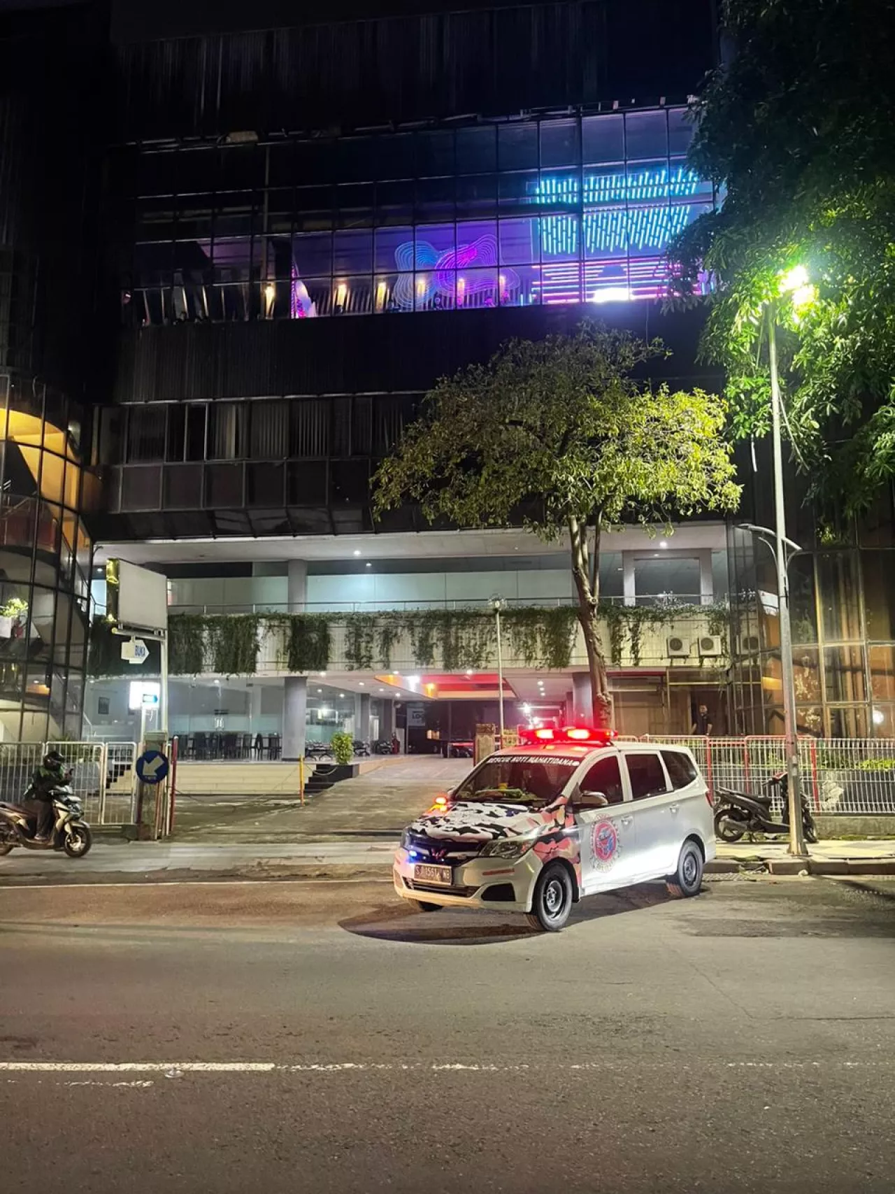 Pastikan Keselamatan Pengunjung, Ibiza Club Sediakan Ambulance Untuk Antisipasi Keadaan Darurat