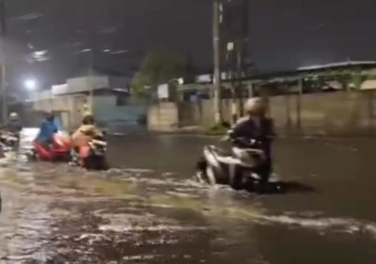 Menuju RPH Baru Harus Terobos Banjir Selutut, Pekerja: Bagaimana Mau Berkembang?