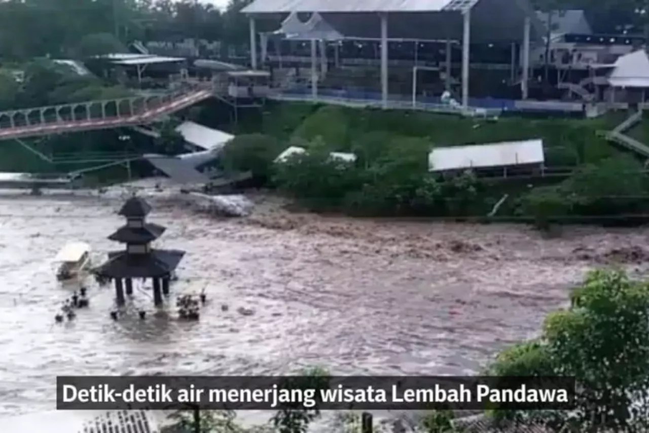 Lembah Pandawa Pandaan Diterjang Banjir, Arus Deras Rusak Infrastruktur Wisata