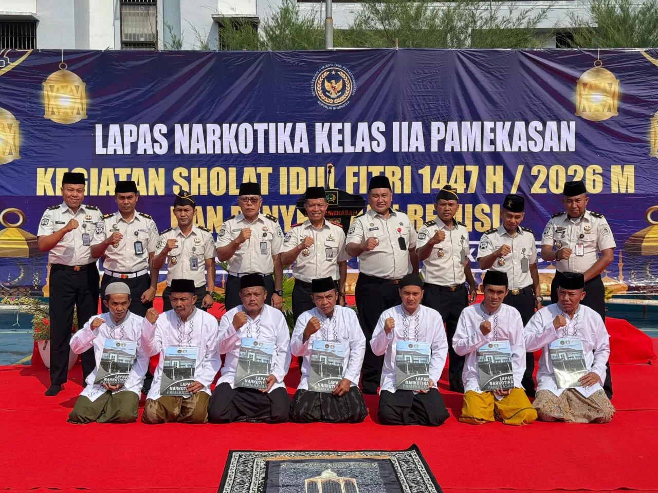 Lapas Narkotika Pamekasan Gelar Sholat Idul Fitri 1447 H dan Serahkan Remisi Khusus kepada Ratusan Warga Binaan