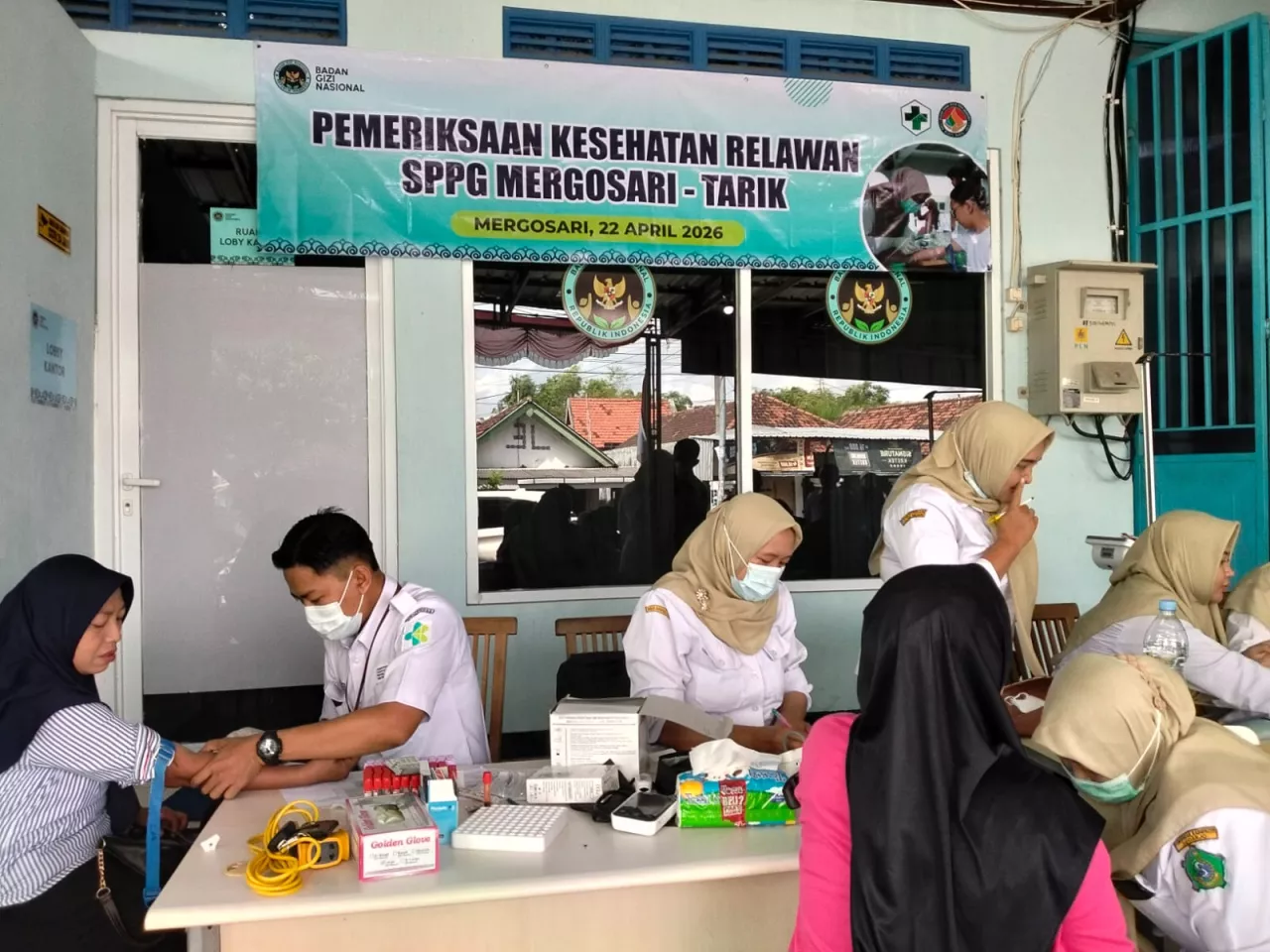 50 Relawan SPPG Mergosari Ikuti Skrining Kesehatan, Komitmen Jaga Kualitas dan Keamanan Pangan