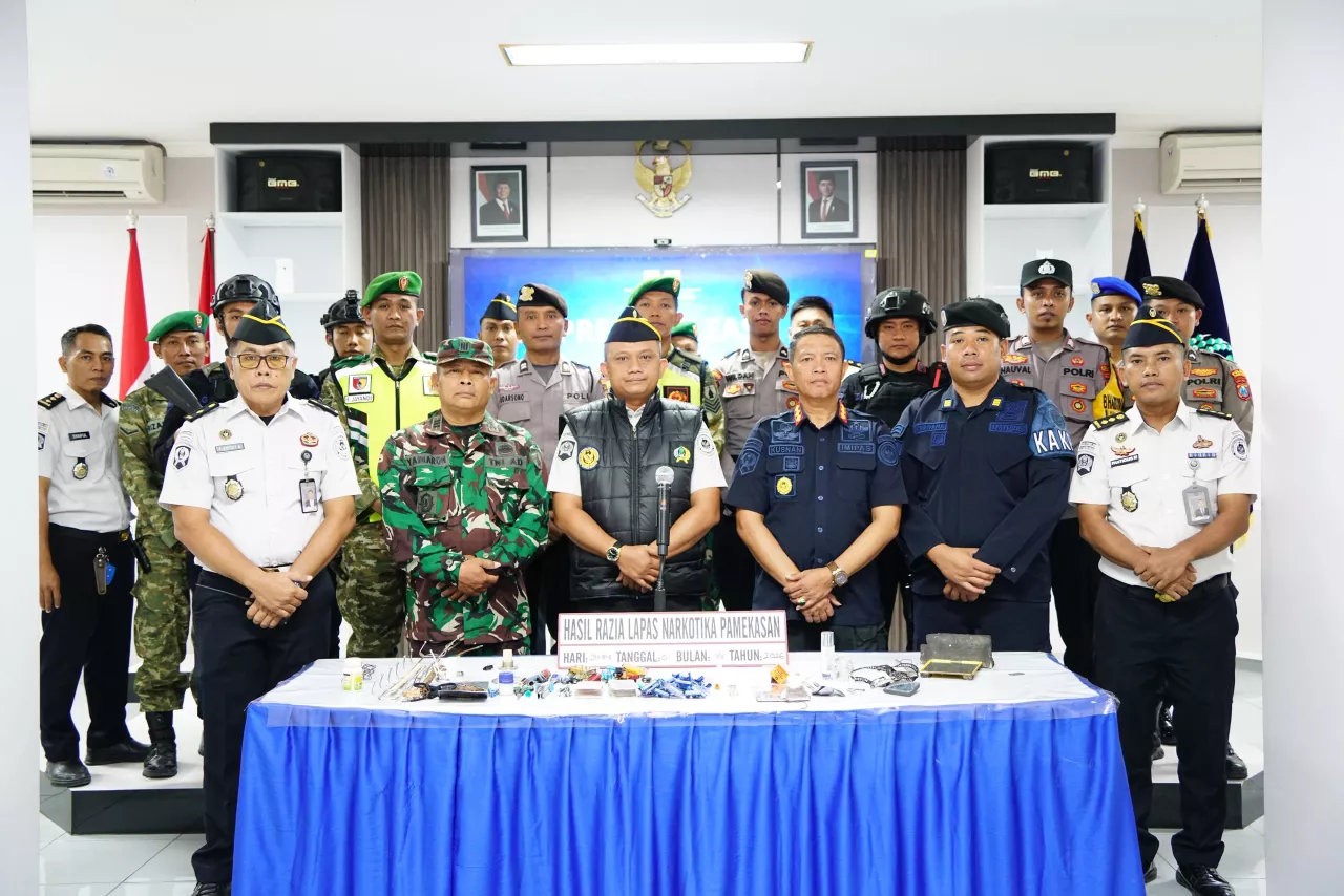 Komitmen Wujudkan Lapas Aman dan Tertib, Lapas Narkotika Pamekasan Intensifkan Razia Gabungan