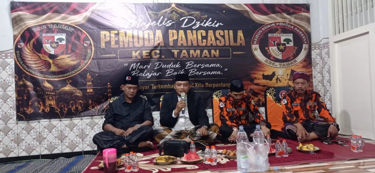 Khidmat dan Penuh Kekeluargaan, Majelis Dzikir PAC Taman Kembali Digelar di Krian