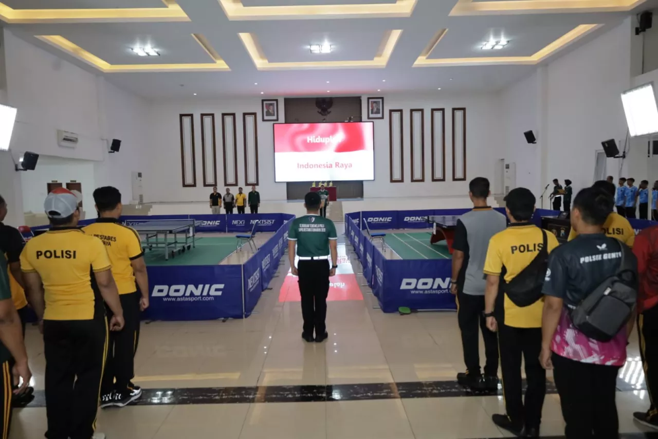 Turnamen Tenis Meja Polrestabes Surabaya Resmi Dibuka, Pererat Soliditas Antar Personel
